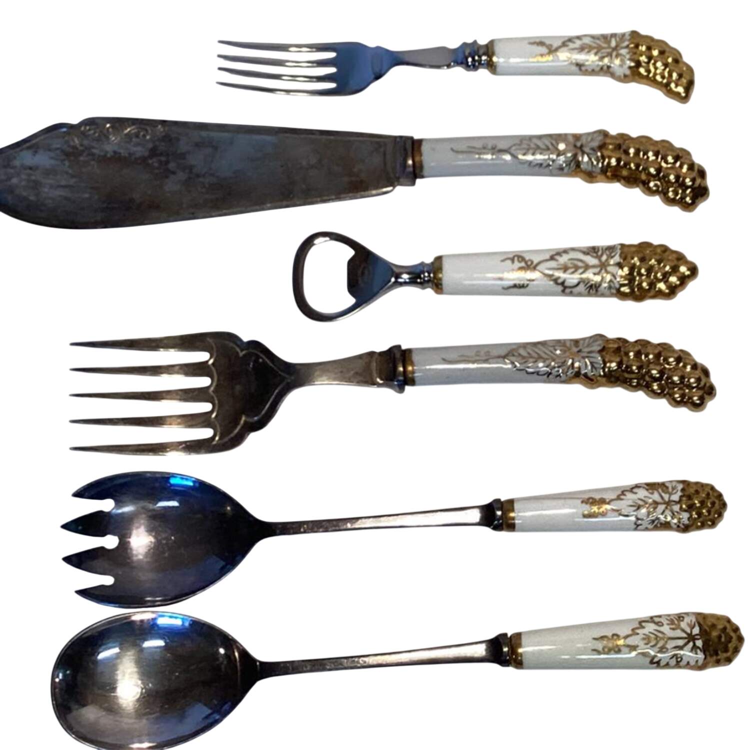 Vine Gold Individual Salad Fork by Royal Crown Derby-1