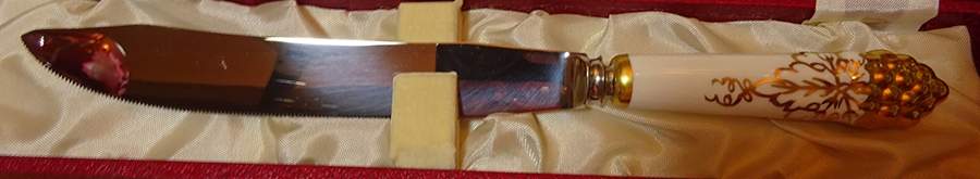 Vine Gold Carving Knife with Stainless Blade by Royal Crown Derby-1