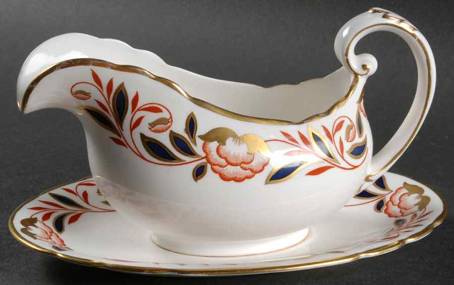 Dynasty Gravy Boat with Attached Underplate by Royal Chelsea-1