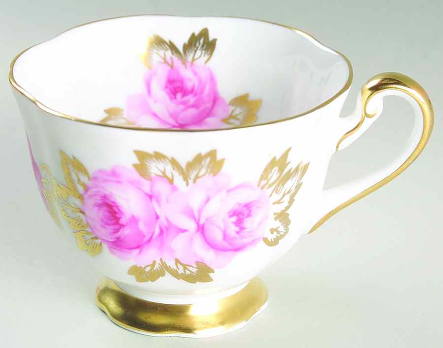 RCH1 Footed Cup by Royal Chelsea-1