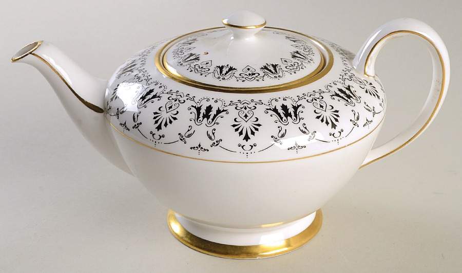 Sheringham Teapot & Lid by Royal Chelsea-1