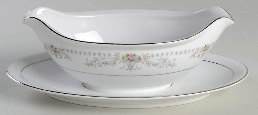 Alexis Gravy Boat with Attached Underplate by Royal Cameo-1