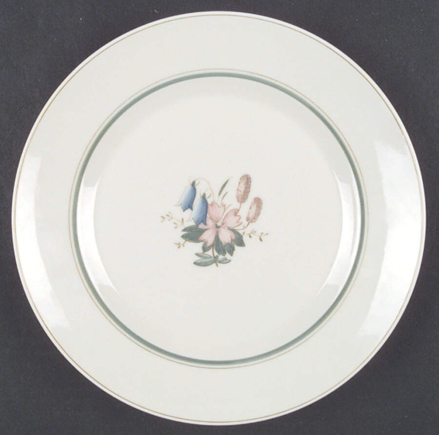 25 Dinner Plate by Royal Copenhagen-1