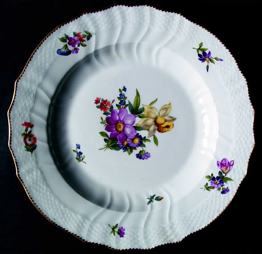 Saxon Flower (4) Dinner Plate by Royal Copenhagen-1