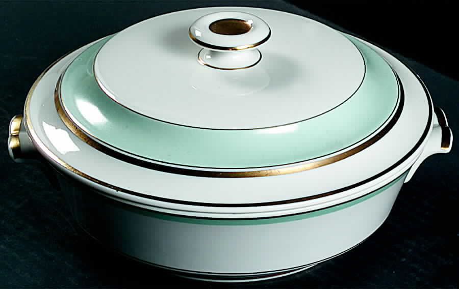 882 Round Covered Vegetable by Royal Copenhagen-1