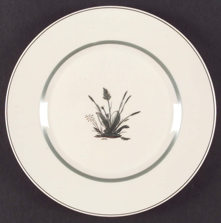 908 Dinner Plate by Royal Copenhagen-1