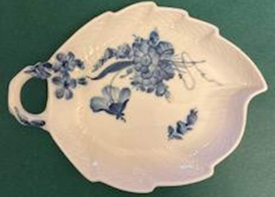 Blue Flowers Curved) Leaf Shape Pickle Dish by Royal Copenhagen-1