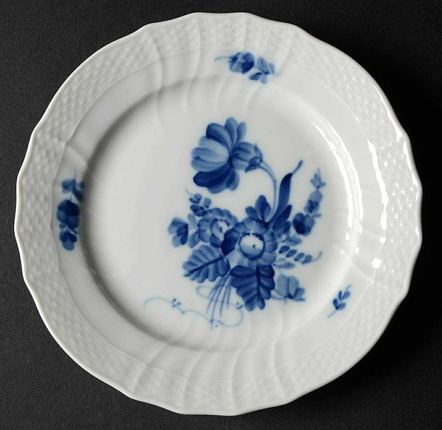 Blue Flowers Curved) Bread & Butter Plate by Royal Copenhagen-1