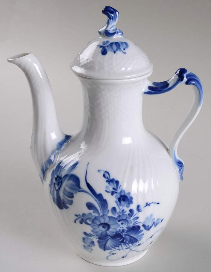 Blue Flowers Curved) Coffee Pot & Lid by Royal Copenhagen-1