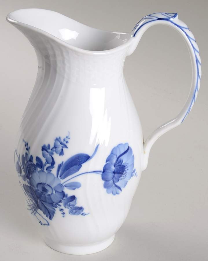 Blue Flowers Curved) 32 Oz Jug by Royal Copenhagen-1