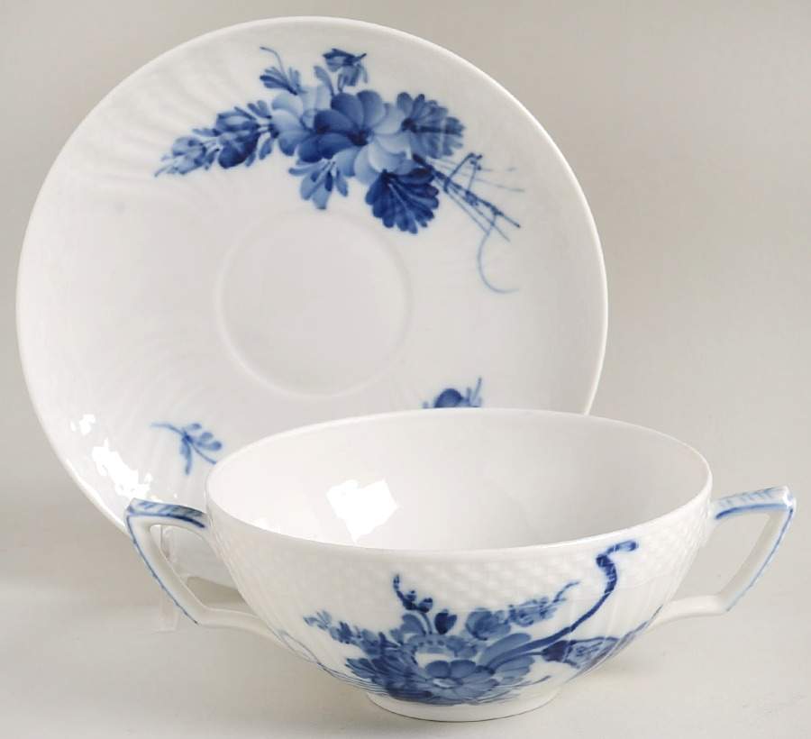 Blue Flowers Curved) Flat Cream Soup & Saucer Set by Royal Copenhagen-1