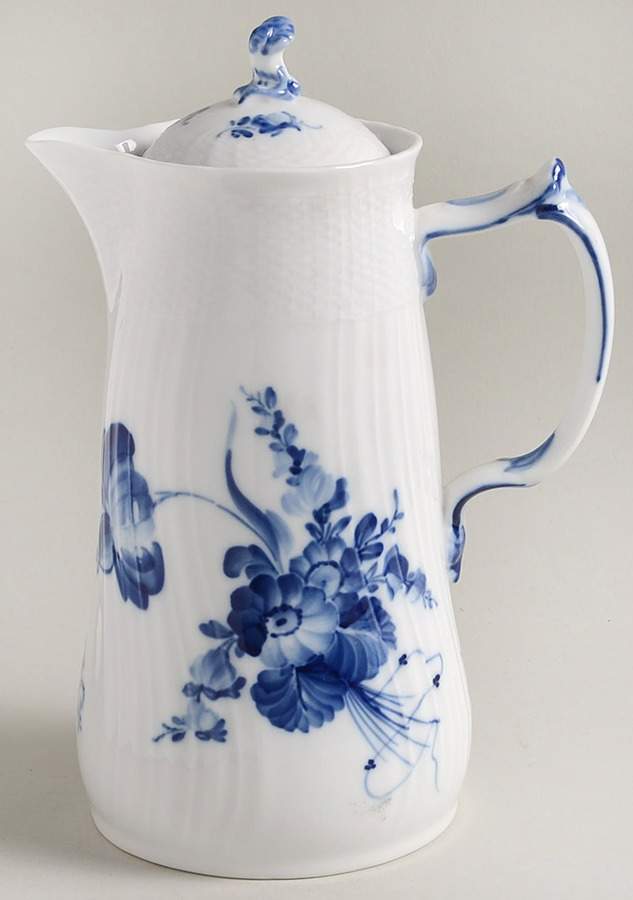 Blue Flowers Curved) Chocolate Pot & Lid by Royal Copenhagen-1