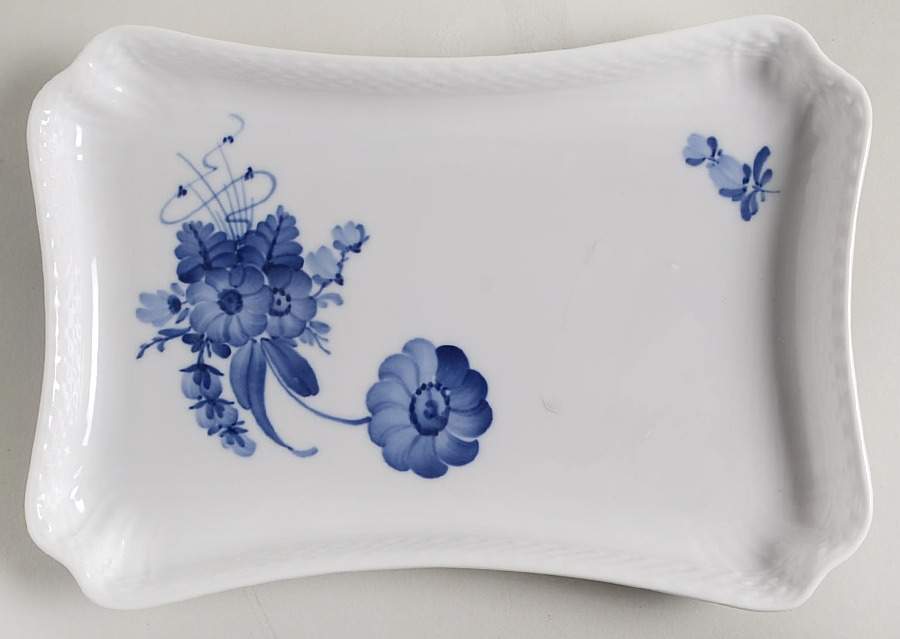 Blue Flowers Curved) Tray for Creamer & Sugar with Lid by Royal Copenhagen-1