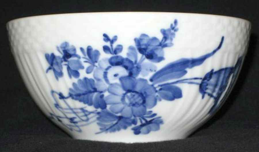 Blue Flowers Curved) Rice Bowl by Royal Copenhagen-1
