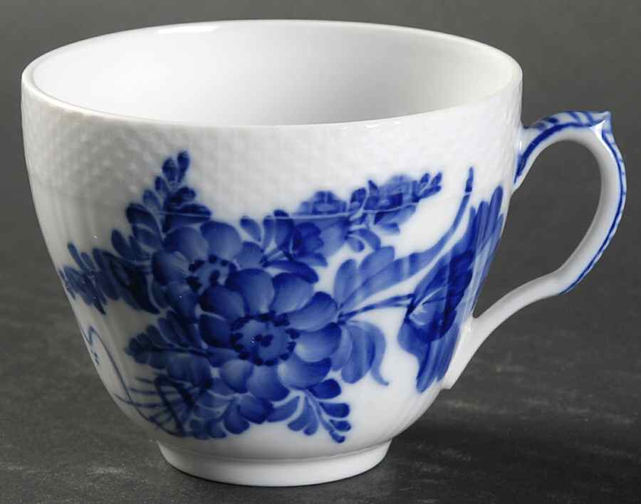 Blue Flowers Curved) Flat Cup by Royal Copenhagen-1