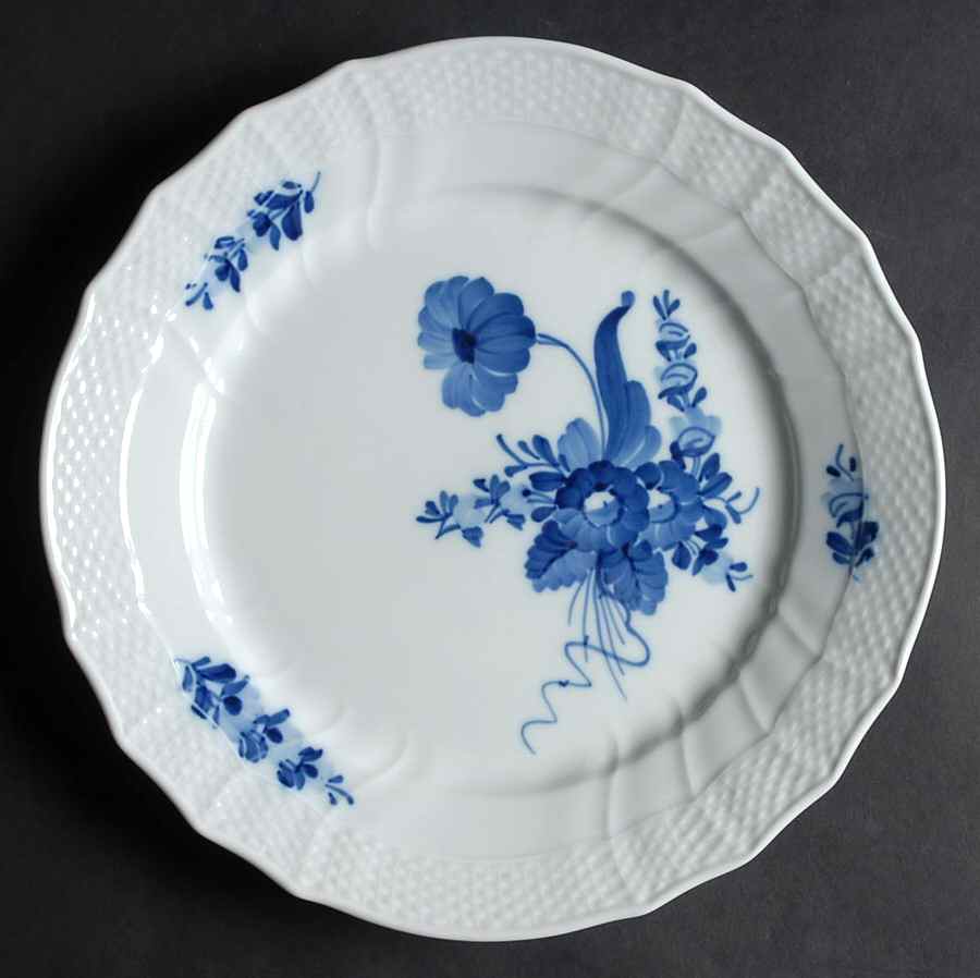 Blue Flowers Curved) Dinner Plate by Royal Copenhagen-1
