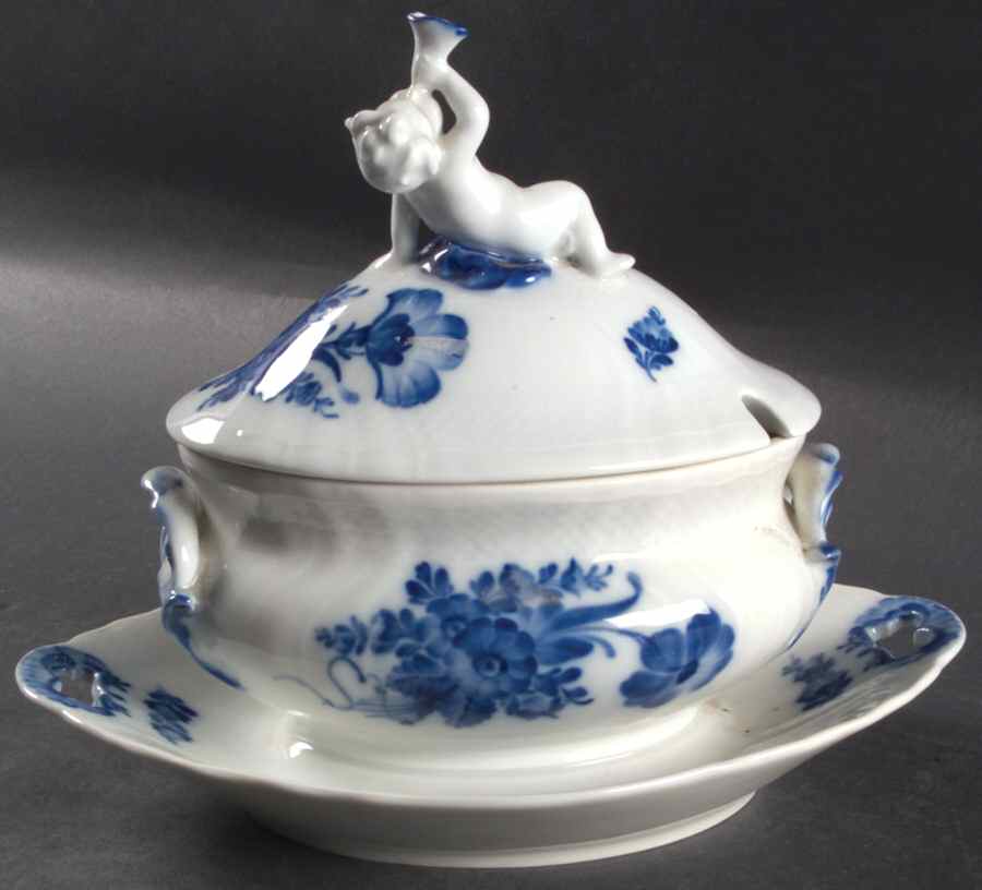 Blue Flowers Curved) Sauce Boat with Attached Underplate & Lid by Royal Copenhagen-1