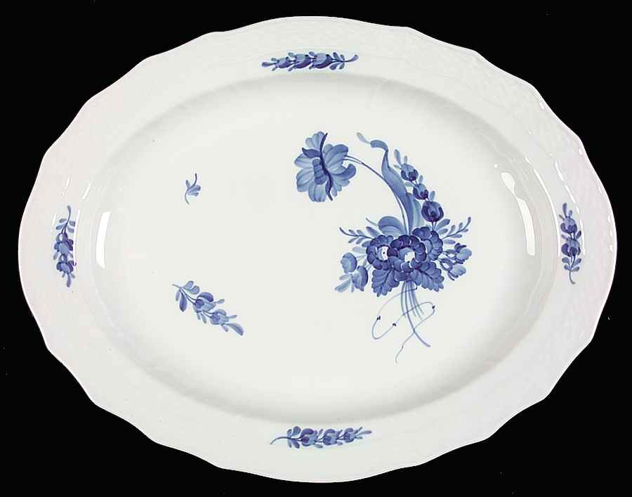 Blue Flowers Curved) 14" Oval Serving Platter by Royal Copenhagen-1