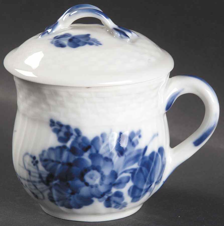 Blue Flowers Curved) 2 Pc Pot de Creme w/Lid & Base by Royal Copenhagen-1