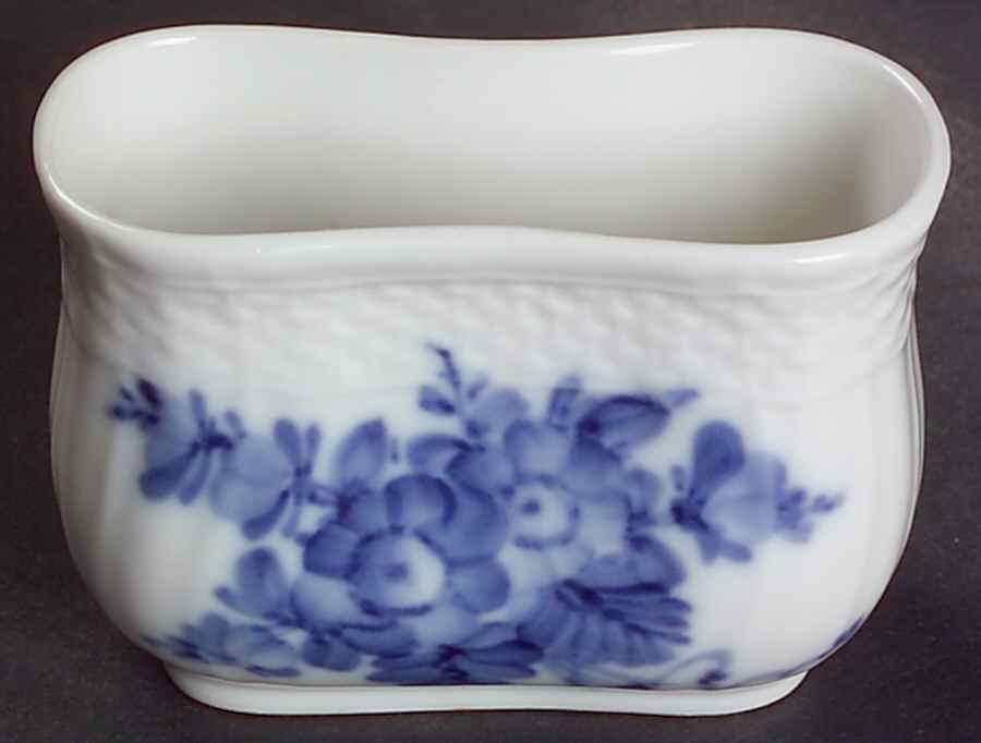 Blue Flowers Curved) Cigarette Holder by Royal Copenhagen-1
