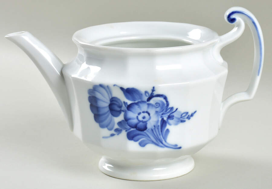 Blue Flowers Mini Teapot No Lid by Royal Copenhagen-1
