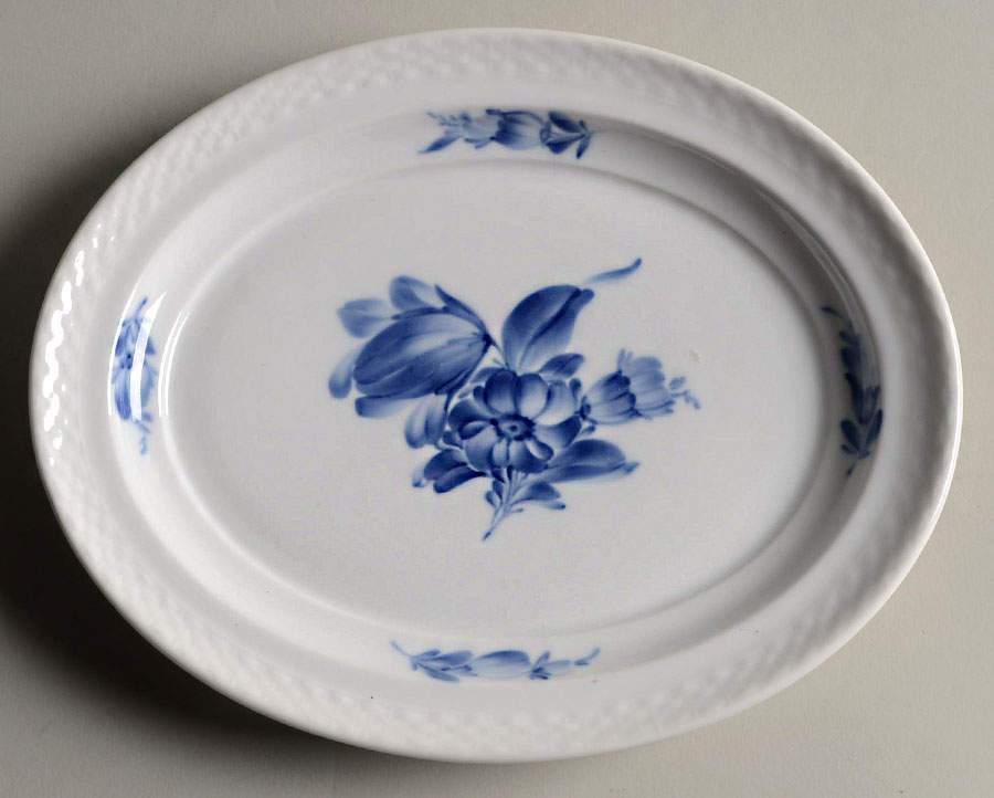 Blue Flowers Braided Relish by Royal Copenhagen-1