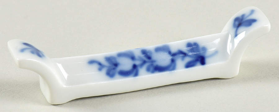 Blue Flowers Braided Knife Rest by Royal Copenhagen-1