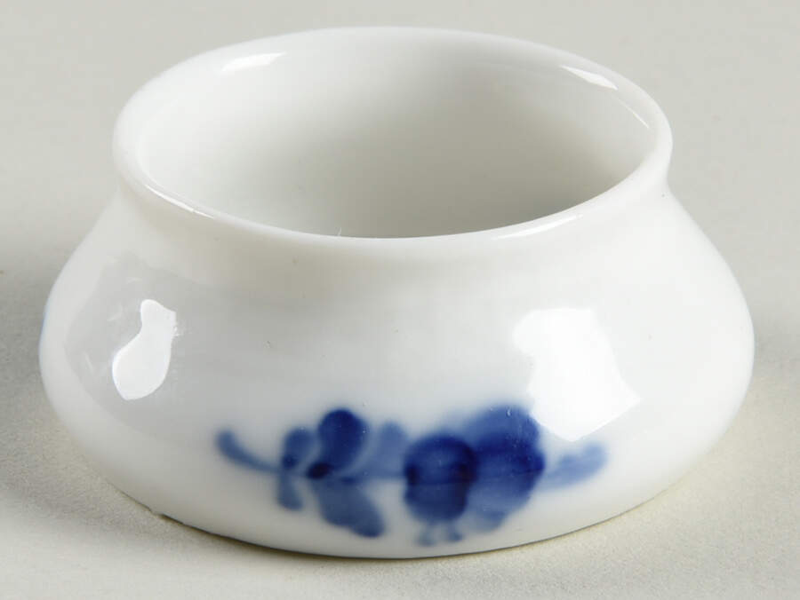 Blue Flowers Braided Salt Dip by Royal Copenhagen-1