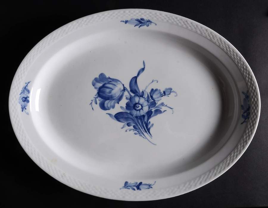 Blue Flowers Braided 17" Oval Serving Platter by Royal Copenhagen-1