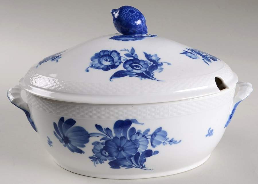 Blue Flowers Braided Tureen & Lid by Royal Copenhagen-1