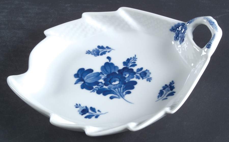Blue Flowers Braided Leaf Shape Pickle Dish by Royal Copenhagen-1
