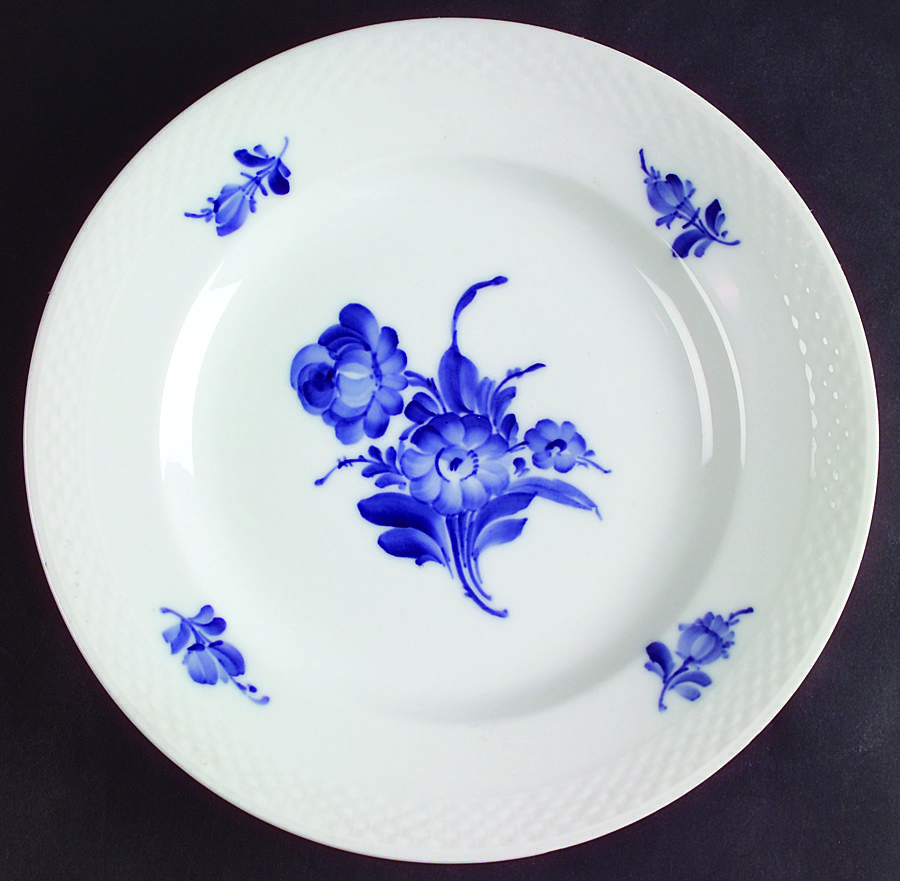 Blue Flowers Braided Luncheon Plate by Royal Copenhagen-1