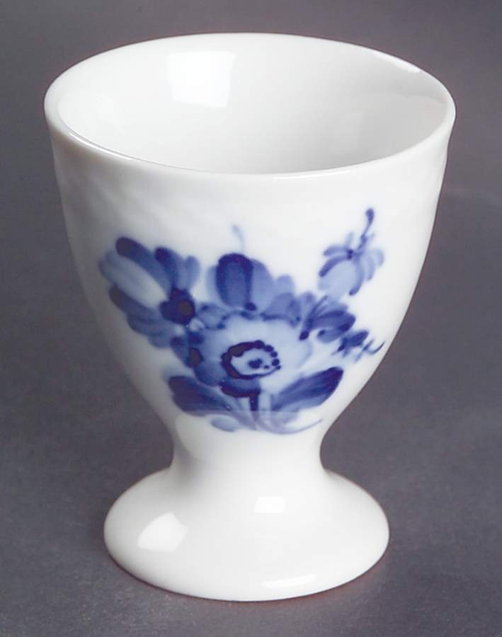 Blue Flowers Braided Single Egg Cup by Royal Copenhagen-1