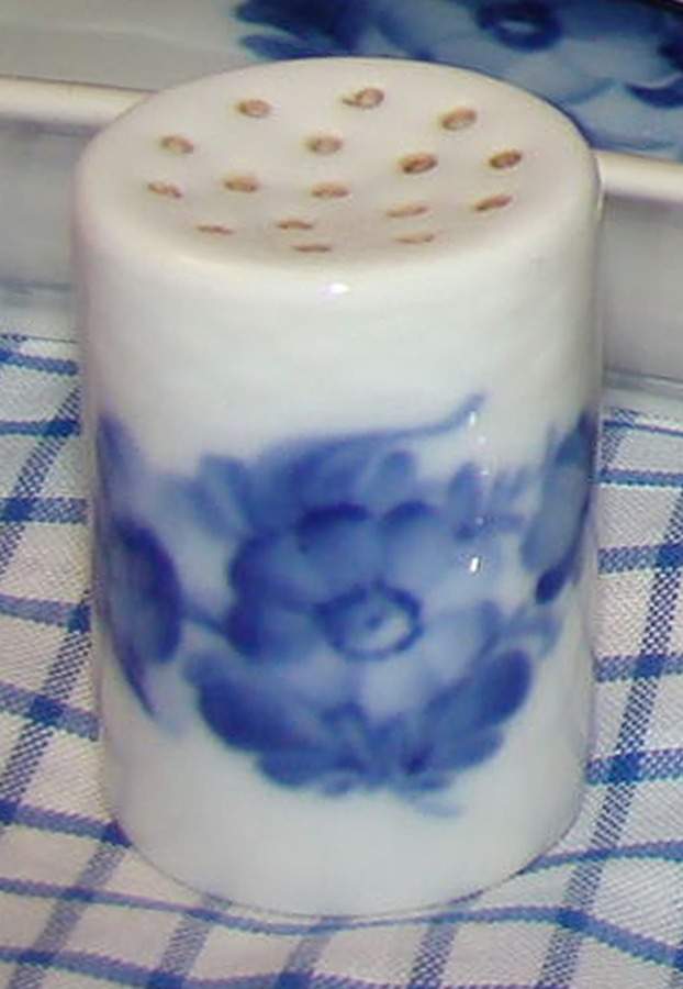 Blue Flowers Braided Individual Pepper Shaker by Royal Copenhagen-1