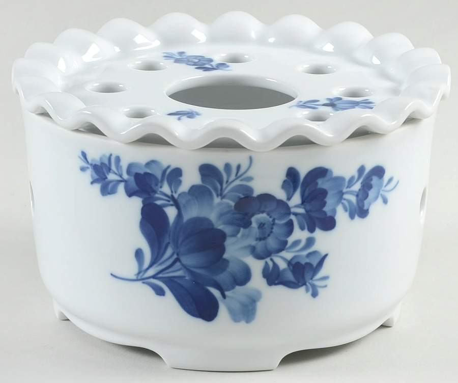 Blue Flowers Braided 2 Piece Warmer Stand by Royal Copenhagen-1