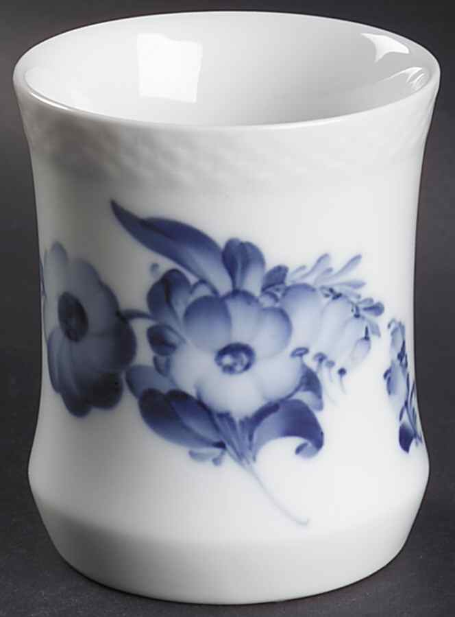 Blue Flowers Braided Round Cigar Cup by Royal Copenhagen-1