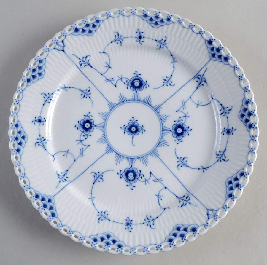 Blue Fluted Full Lace (No Trim) Large Dinner Plate by Royal Copenhagen-1