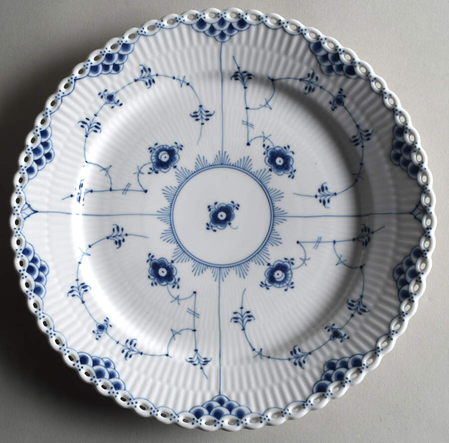 Blue Fluted Full Lace (No Trim) Large Dinner Plate by Royal Copenhagen-1