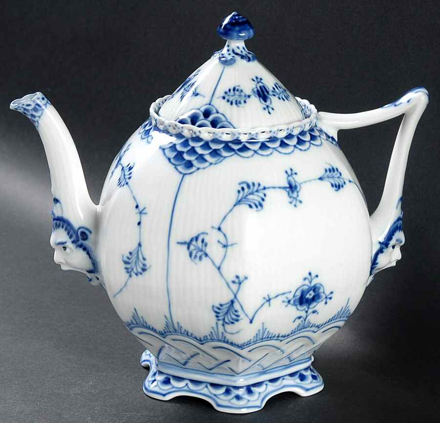 Blue Fluted Full Lace (No Trim) Teapot & Lid by Royal Copenhagen-1
