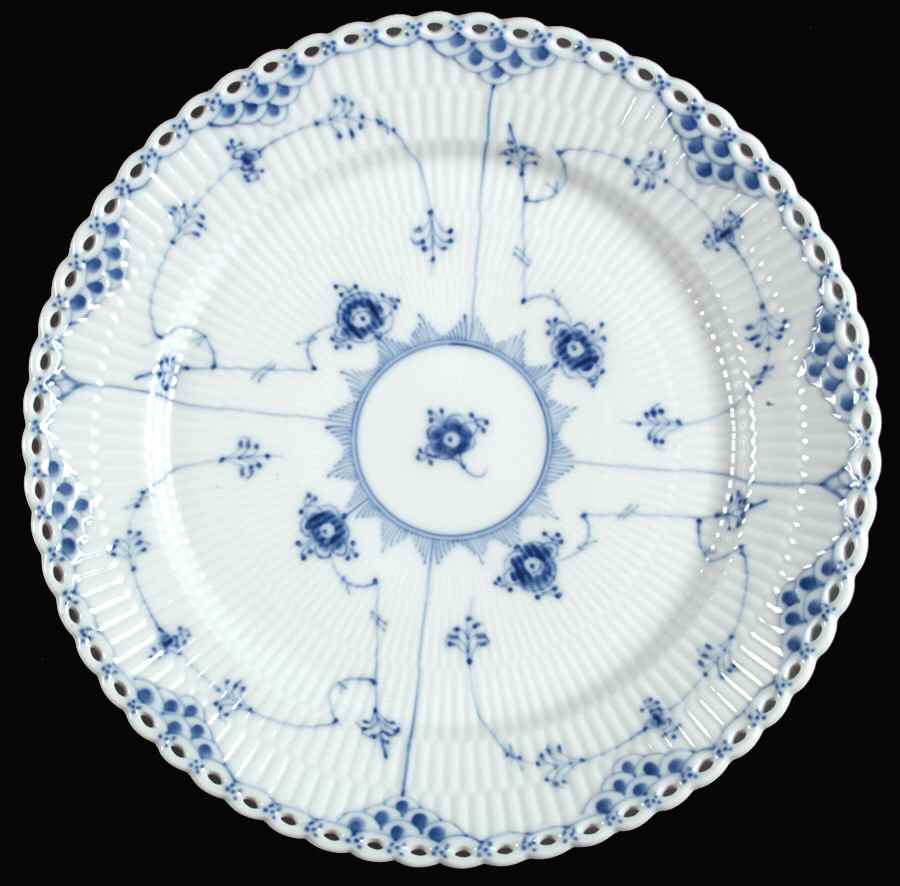 Blue Fluted Full Lace (No Trim) Large Dinner Plate by Royal Copenhagen-1