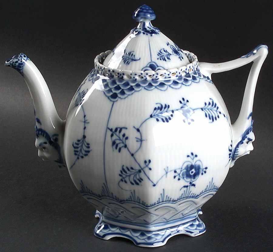 Blue Fluted Full Lace (No Trim) Teapot & Lid by Royal Copenhagen-1
