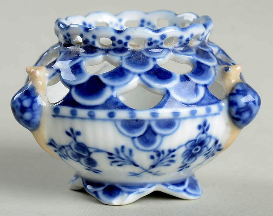 Blue Fluted Full Lace (No Trim) Mini Vase by Royal Copenhagen-1
