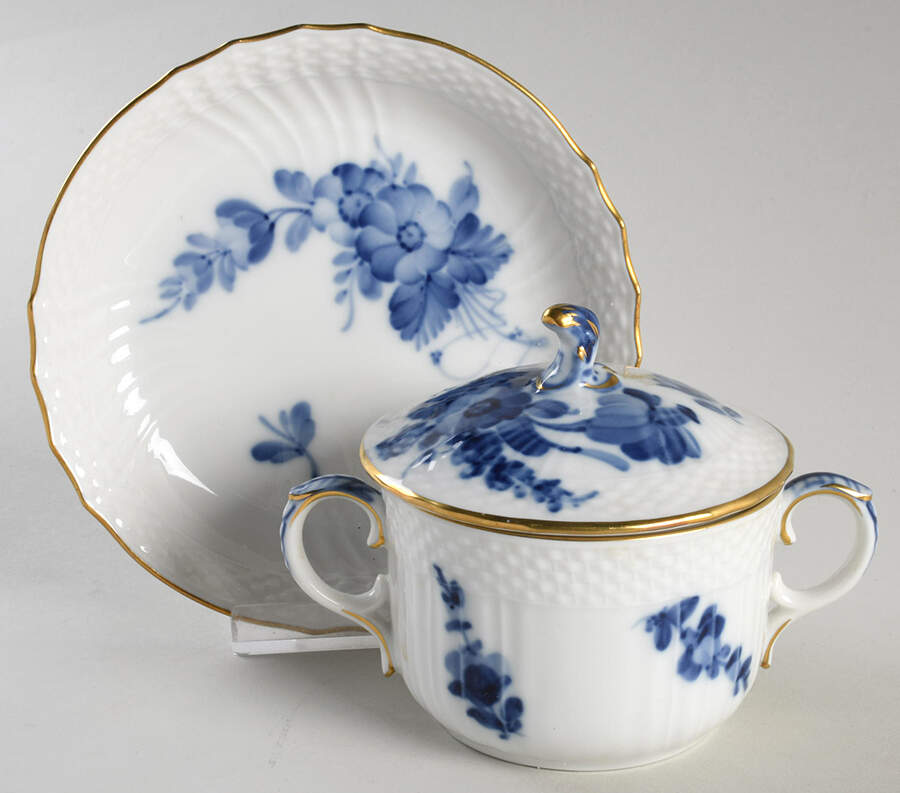 Blue Flowers (Curved, Gold) Flat Bouillon Cup and Saucer with Lid by Royal Copenhagen-1