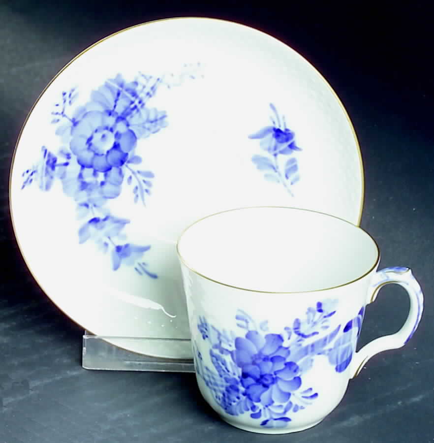 Blue Flowers (Curved, Gold) Flat Demitasse Cup & Saucer Set by Royal Copenhagen-1