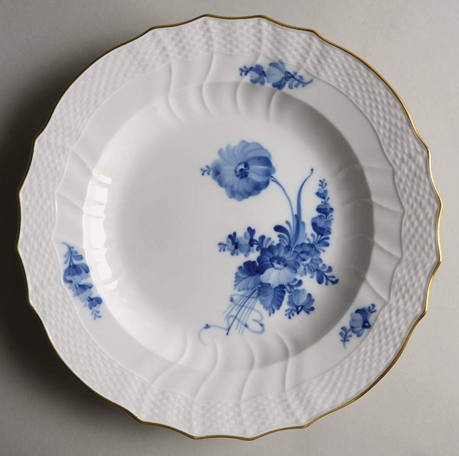 Blue Flowers (Curved, Gold) Dinner Plate by Royal Copenhagen-1