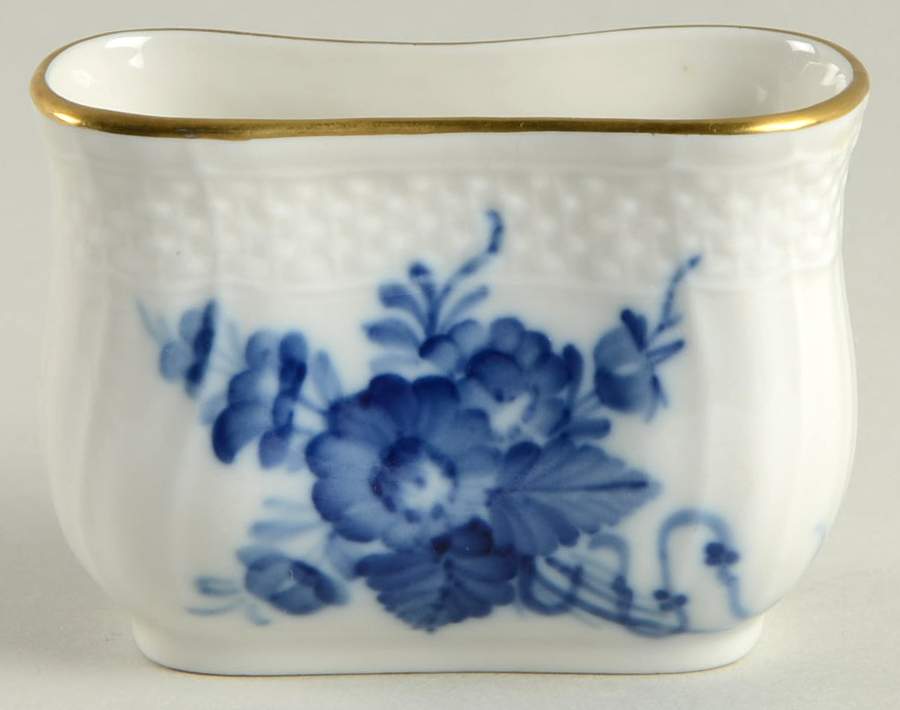 Blue Flowers (Curved, Gold) Cigarette Holder by Royal Copenhagen-1