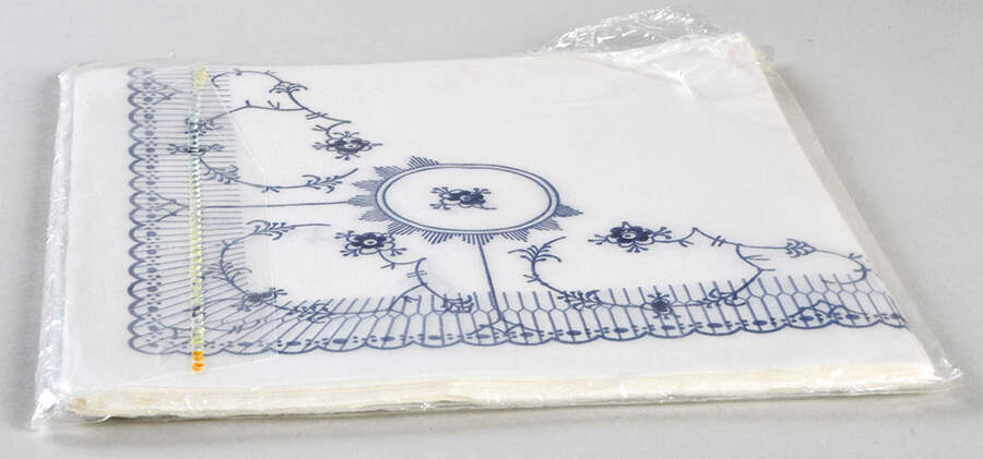 Blue Fluted Half Lace Border (No Trim) Package of Paper Dinner Napkins by Royal Copenhagen-1