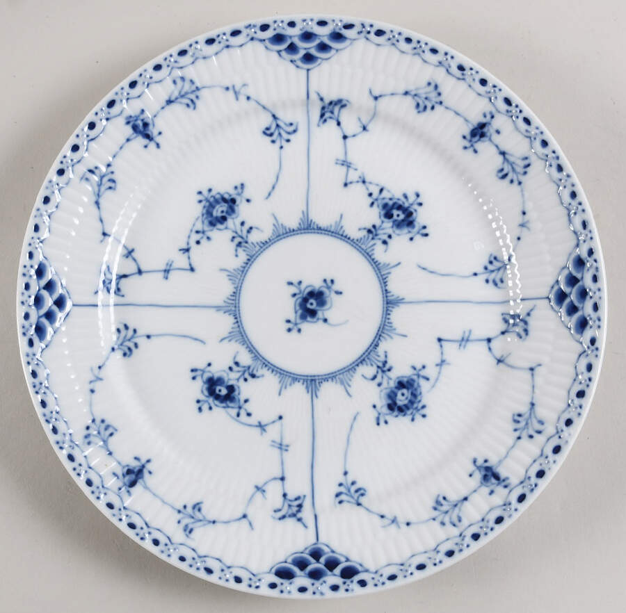 Blue Fluted Half Lace Border (No Trim) Dinner Plate by Royal Copenhagen-1