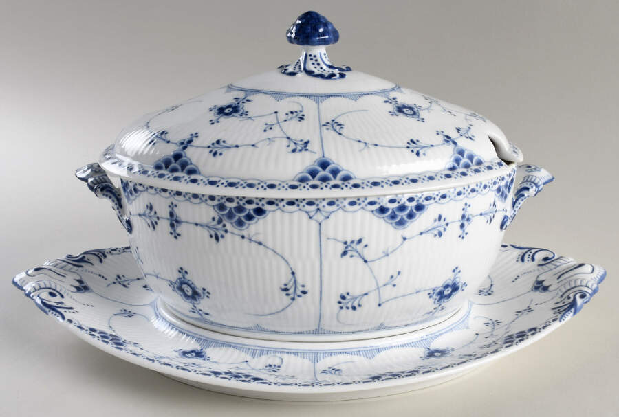 Blue Fluted Half Lace Border (No Trim) Oval Tureen & Lid  with Underplate by Royal Copenhagen-1