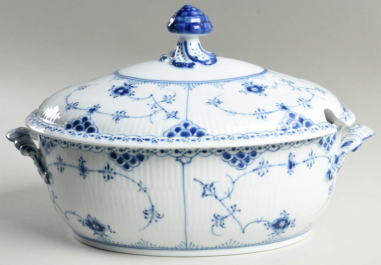 Blue Fluted Half Lace Border (No Trim) Tureen &  Lid by Royal Copenhagen-1
